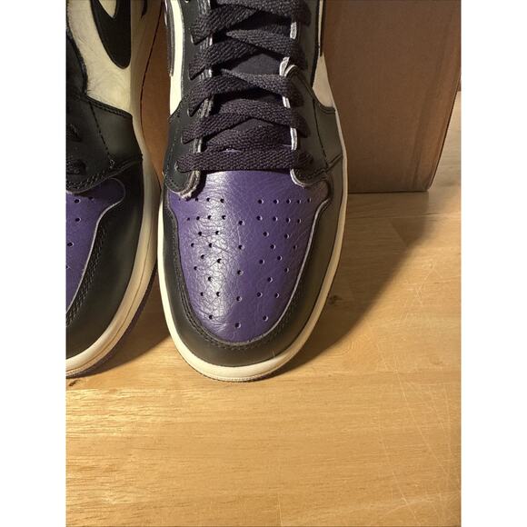Size 12 - Air Jordan 1 Retro OG High Court Purple 2018 OG Soft Leather main image 9